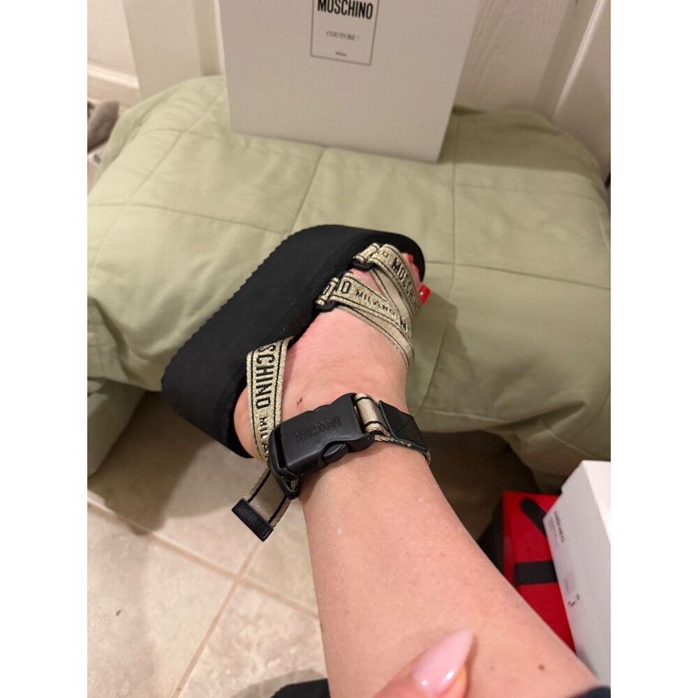 Moschino Logo Tape multi-strap sandals in black and gold - Picture 12 of 12